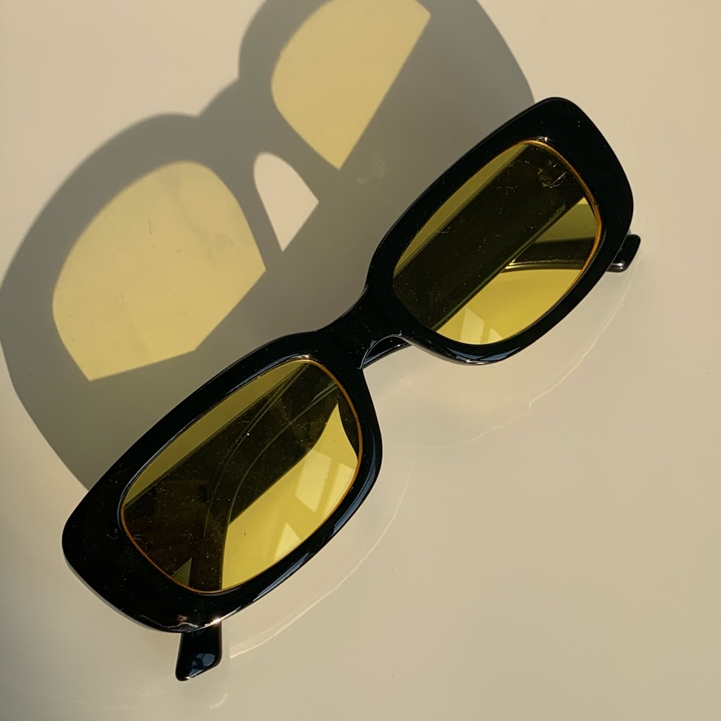 Brand New 90s Style Sunglasses